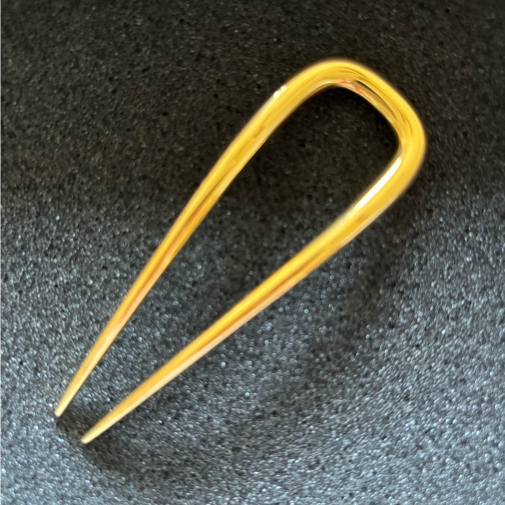 Deborah Pagani small hair pin.